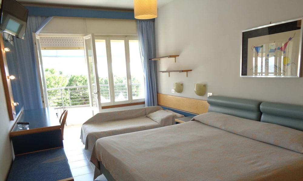 Hotel Ambasciatori Palace Lido di Jesolo Ngoại thất bức ảnh