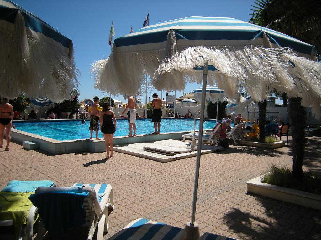 Hotel Ambasciatori Palace Lido di Jesolo Ngoại thất bức ảnh