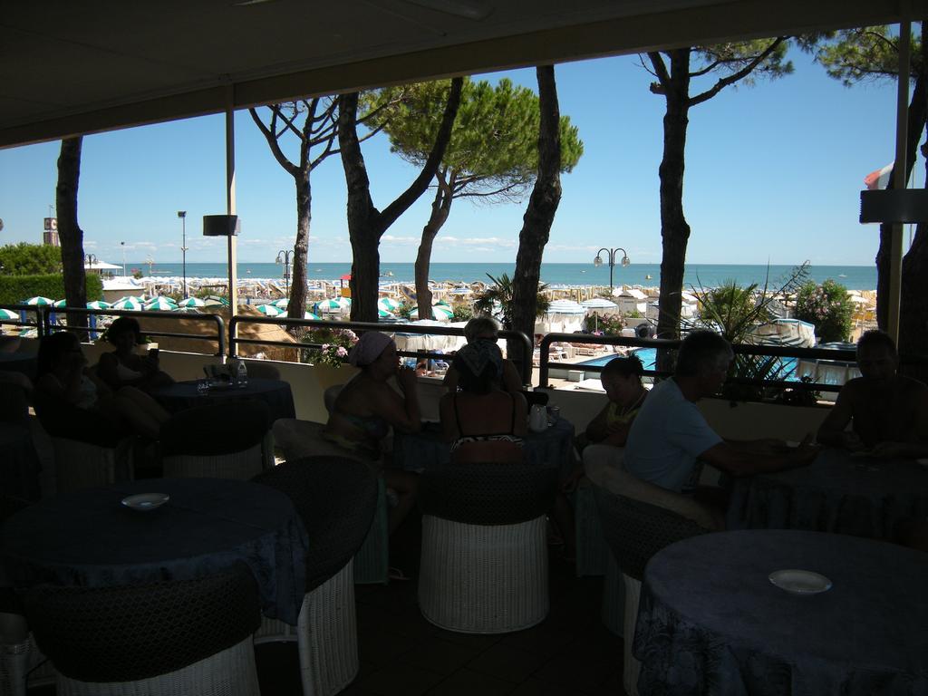 Hotel Ambasciatori Palace Lido di Jesolo Ngoại thất bức ảnh